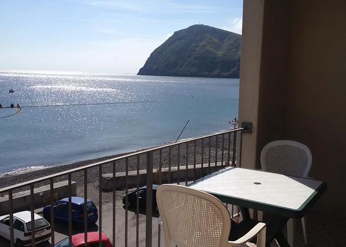 Eolcalandra Per Vacanza Каннето